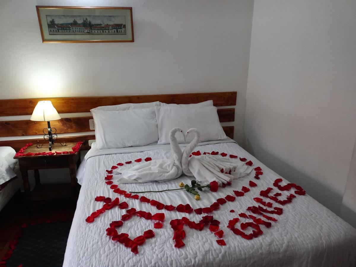 Hospederia La Roca Plaza Principal Bed and Breakfast Boyacá Eksteriør billede